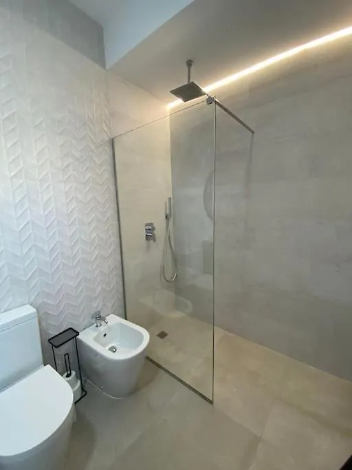 הוילה חרז Preciosa Casa Centro Historico Jerez, Parking Privado+ Wi-Fi 0*,  ספרד